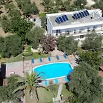 Iatrou 아파트호텔