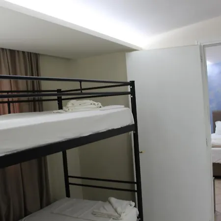 Iatrou Aparthotel *