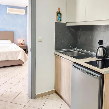 Iatrou 公寓式酒店