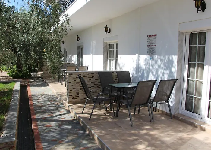 Ξενοδοχείο με διαμερίσματα Iatrou