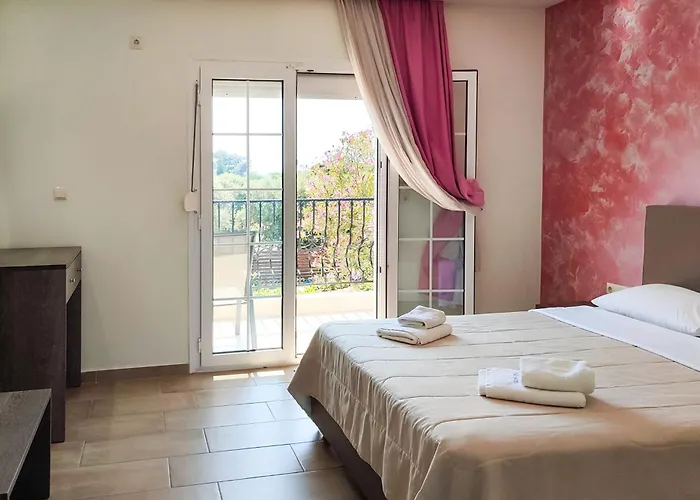 Ξενοδοχείο με διαμερίσματα Iatrou